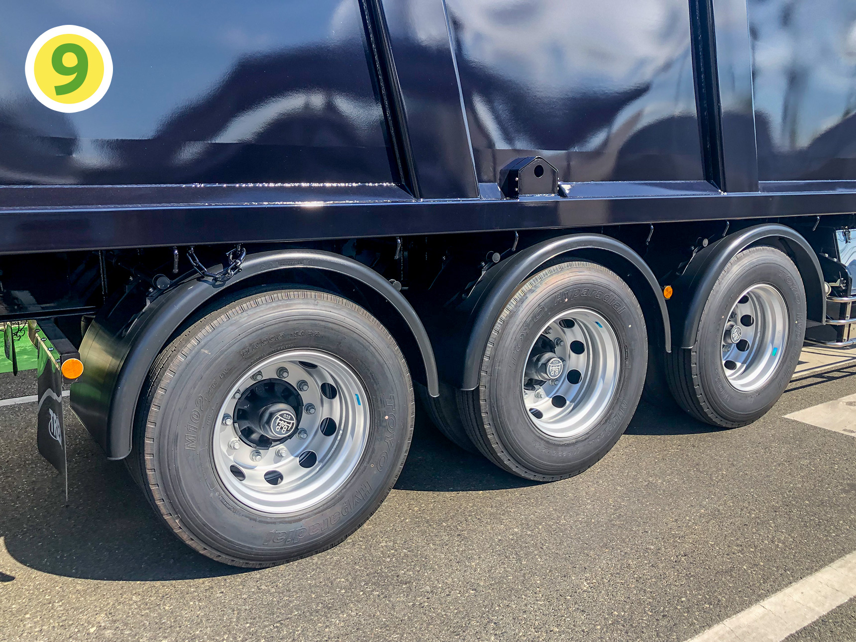 樹脂製フェンダー ※ダンプタイプには取付できません