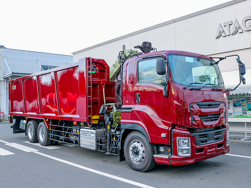 トラックタイプ E/B クレーン搭載型