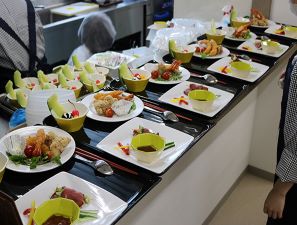 愛宕わくわく食堂